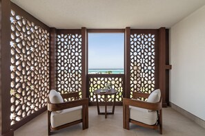 Premium Room, 1 King Bed, Sea View (with Murjana Waterpark Access) | Terrace/patio