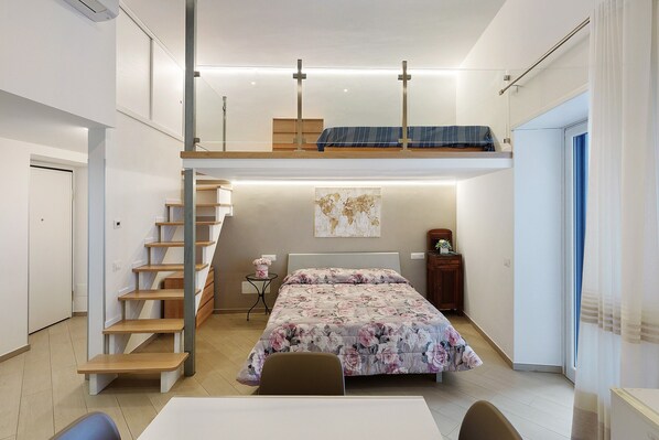 Iron/ironing board, WiFi, bed sheets - Apartment 'Casa Imperati' with Mountain View, Wi-Fi and Air Conditioning (Agerola)