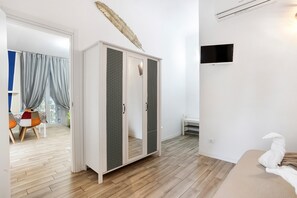 Room - Apartment 'Bilo' with Balcony, Wi-Fi and Air Conditioning (La Spezia)