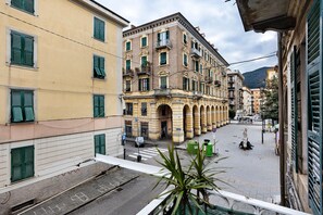 Balcony - Apartment 'Bilo' with Balcony, Wi-Fi and Air Conditioning (La Spezia)