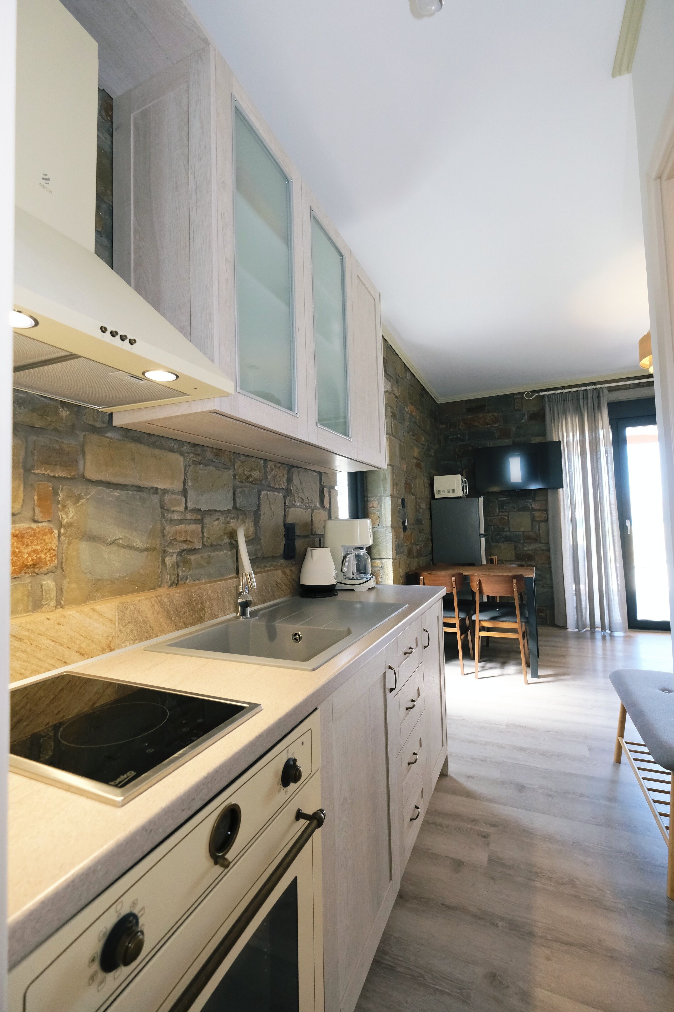 Departamento, 1 habitación, patio, vista a la playa | Cocina privada