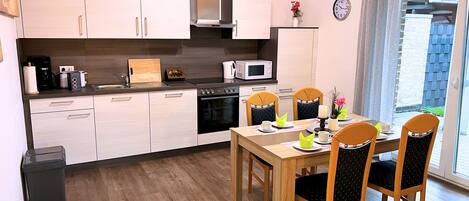 Micro-ondas, fogão, cooktop, lava-louças