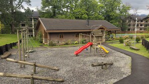 室外兒童遊樂區