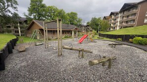 室外兒童遊樂區