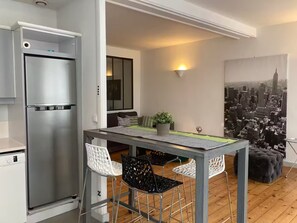 Dining - Aux Pieds des Tours (La Rochelle)