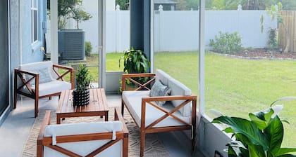 Bright 4BR home near pool and beaches, perfect for families and groups.