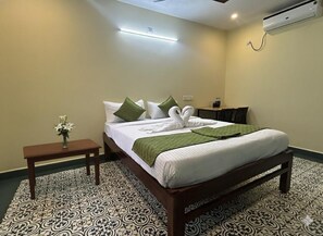 Club Double Room | Iron/ironing board, free WiFi - Dejo Serenity Resort (Vanur)