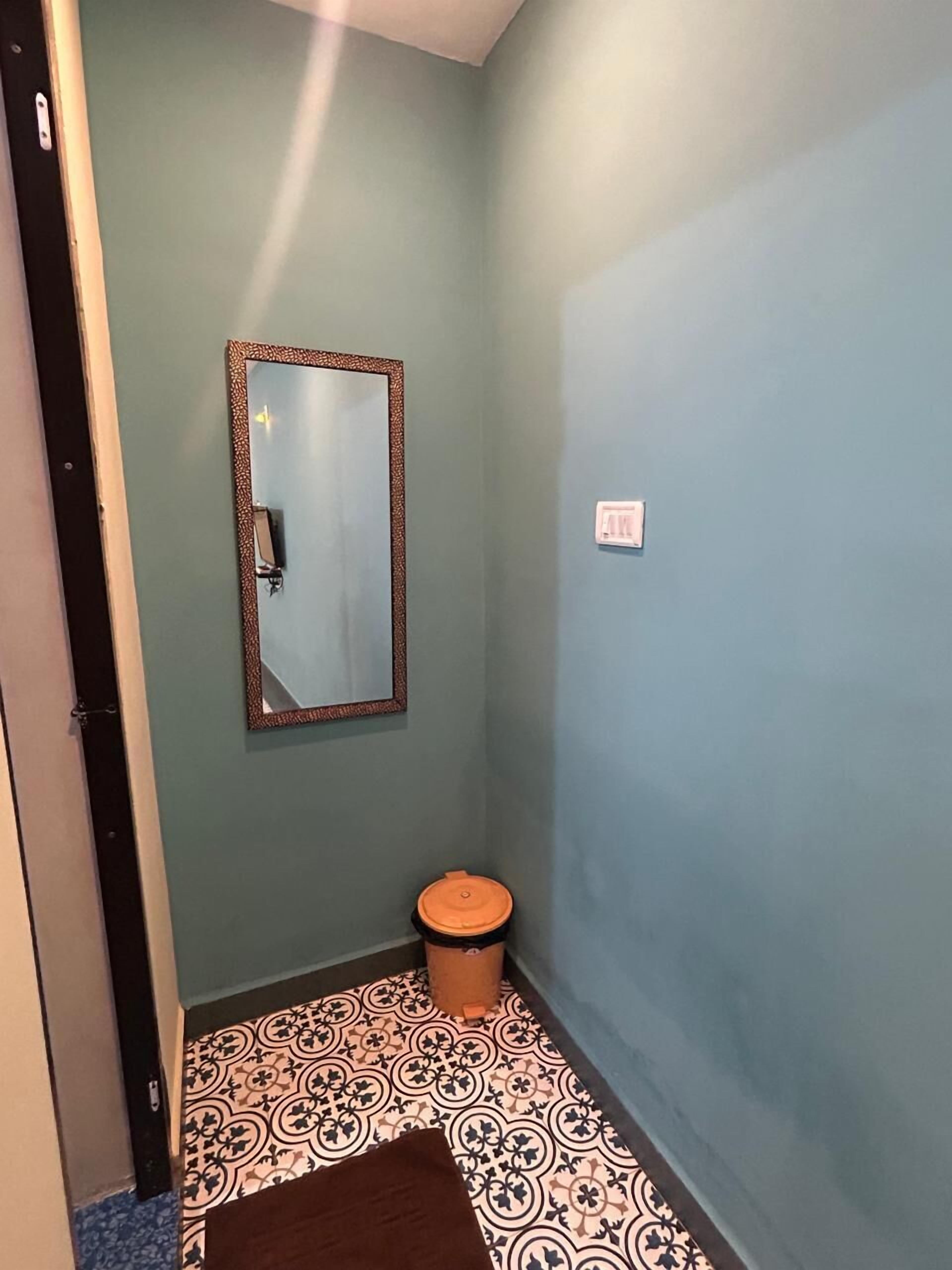 Deluxe Double Room | Iron/ironing board, free WiFi