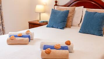 4 habitaciones, tabla de planchar con plancha y wifi gratis