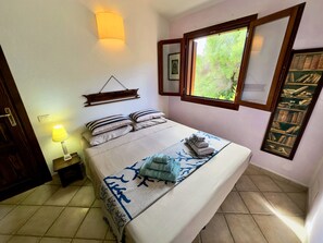 2 bedrooms, WiFi, bed sheets - Costa Blue Holiday Home (Agrustos)