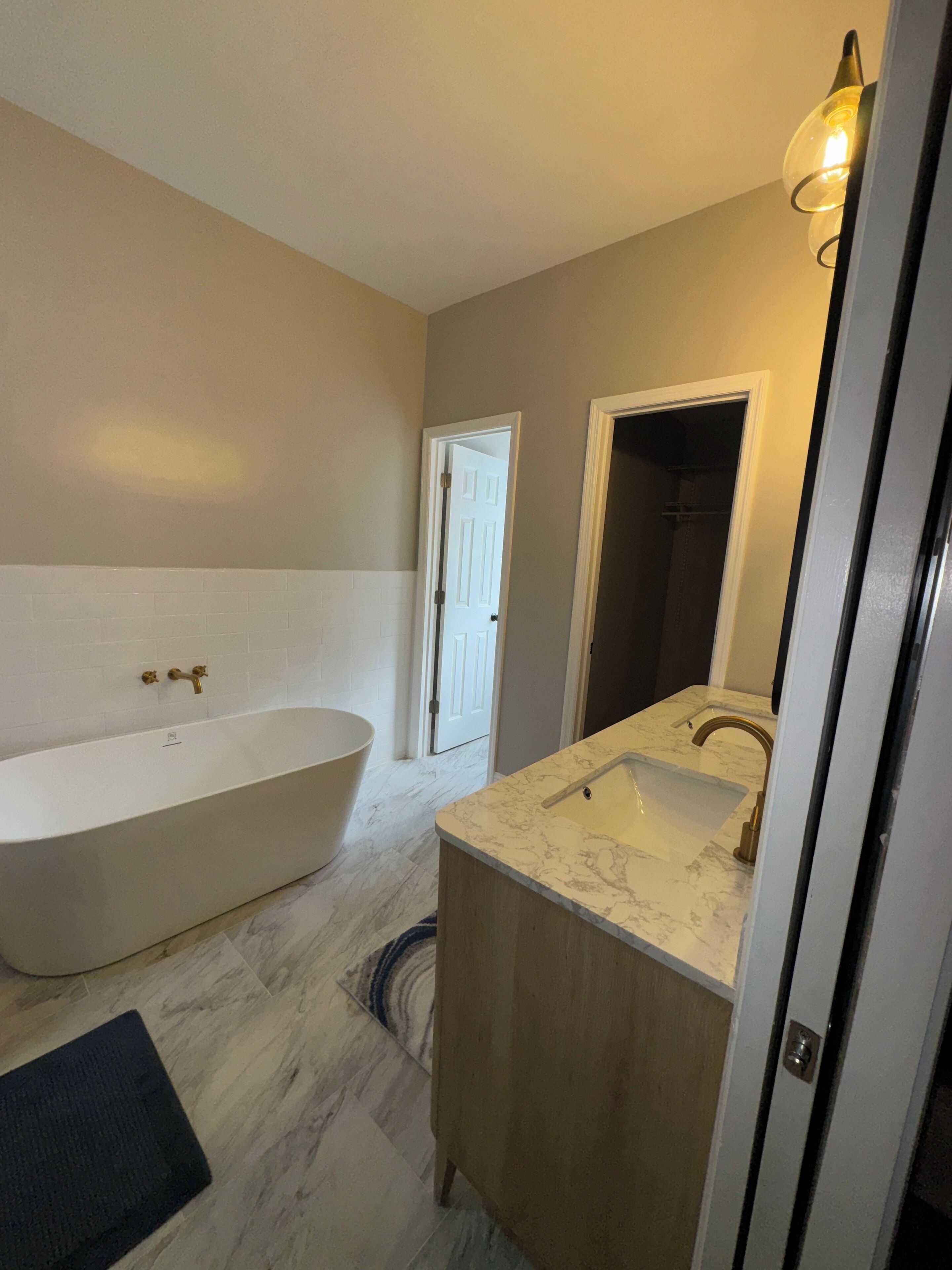 Shower, towels, soap, toilet paper