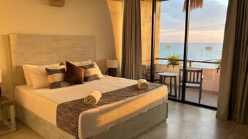 Deluxe Double Room, Balcony, Ocean View | Wi-fi percuma