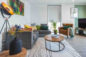 Living area - Sea View Apartment @ Millbay (Plymouth)