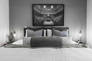 Room - Sea View Apartment @ Millbay (Plymouth)