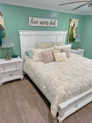 3 habitaciones, escritorio, tabla de planchar con plancha y wifi gratis 