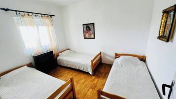 Fer et planche à repasser, Wi-Fi, draps fournis