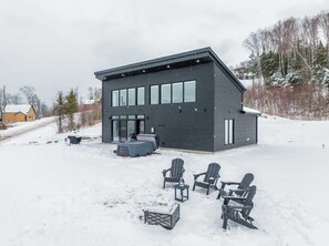 Exterior - Modern Comfort | SPA | Mountain | Chalet KNOX (Saint-Côme)