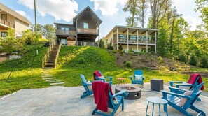 Terrace/patio - Mountain Retreat • Sauna • Outdoor Dining • Nature (Asheville)