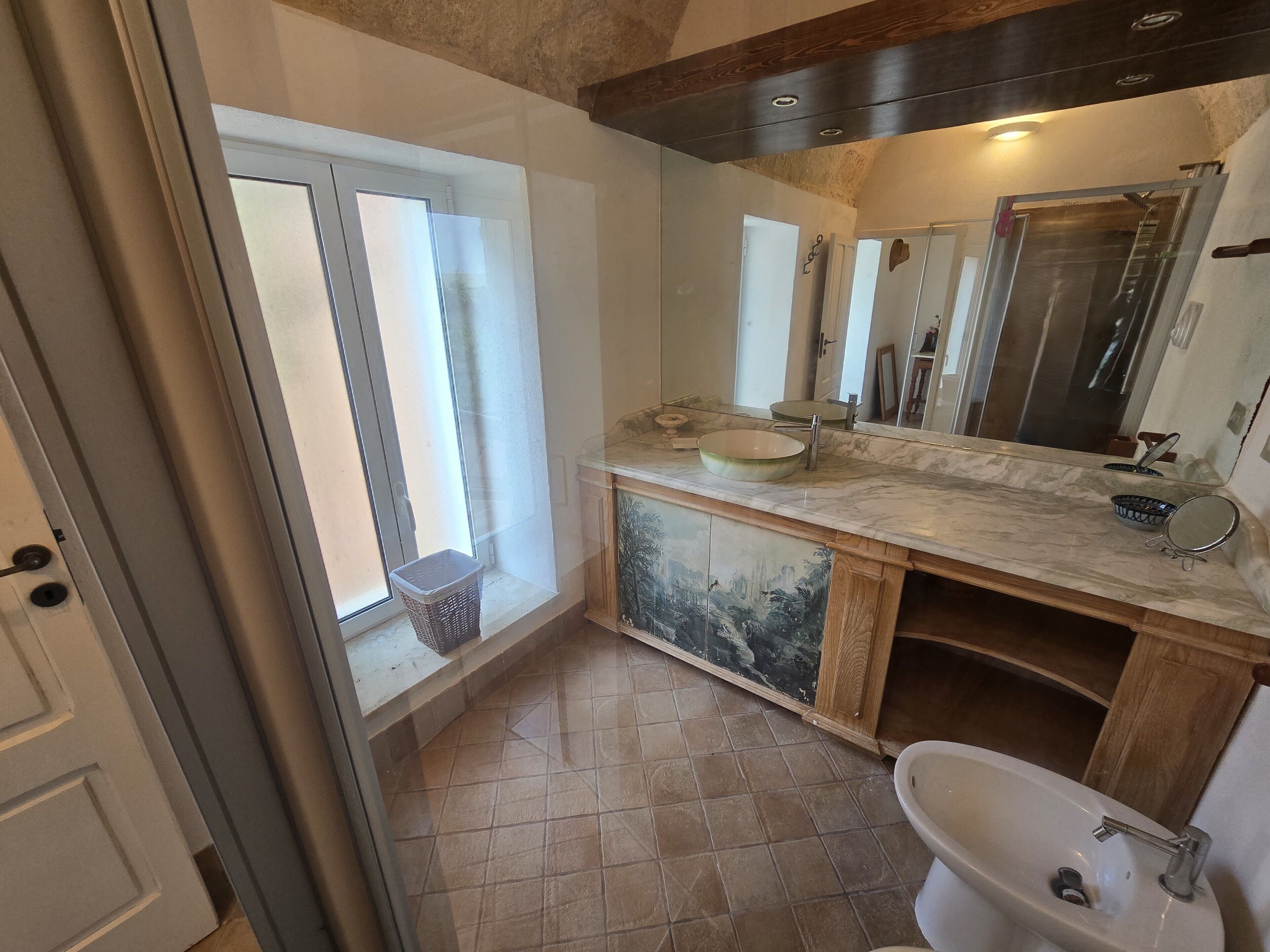 Deluxe Condo | Bathroom