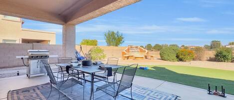 Khu ẩm thực ngoài trời