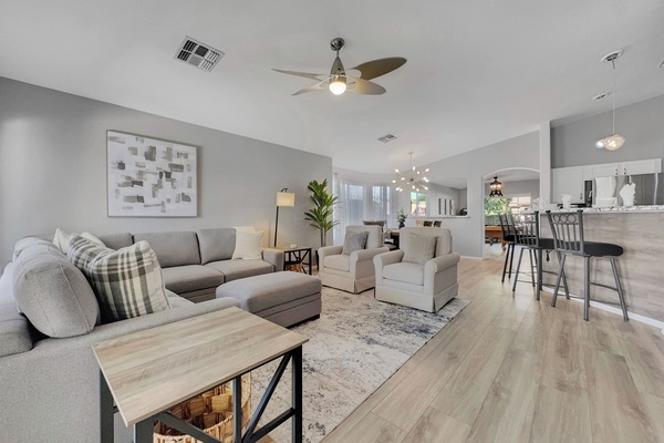 House, Multiple Beds, Pool Access, Pool View (153rd Surprise) | Living area