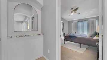 House, Multiple Beds, Pool Access, Pool View (153rd Surprise) | 4 bedrooms