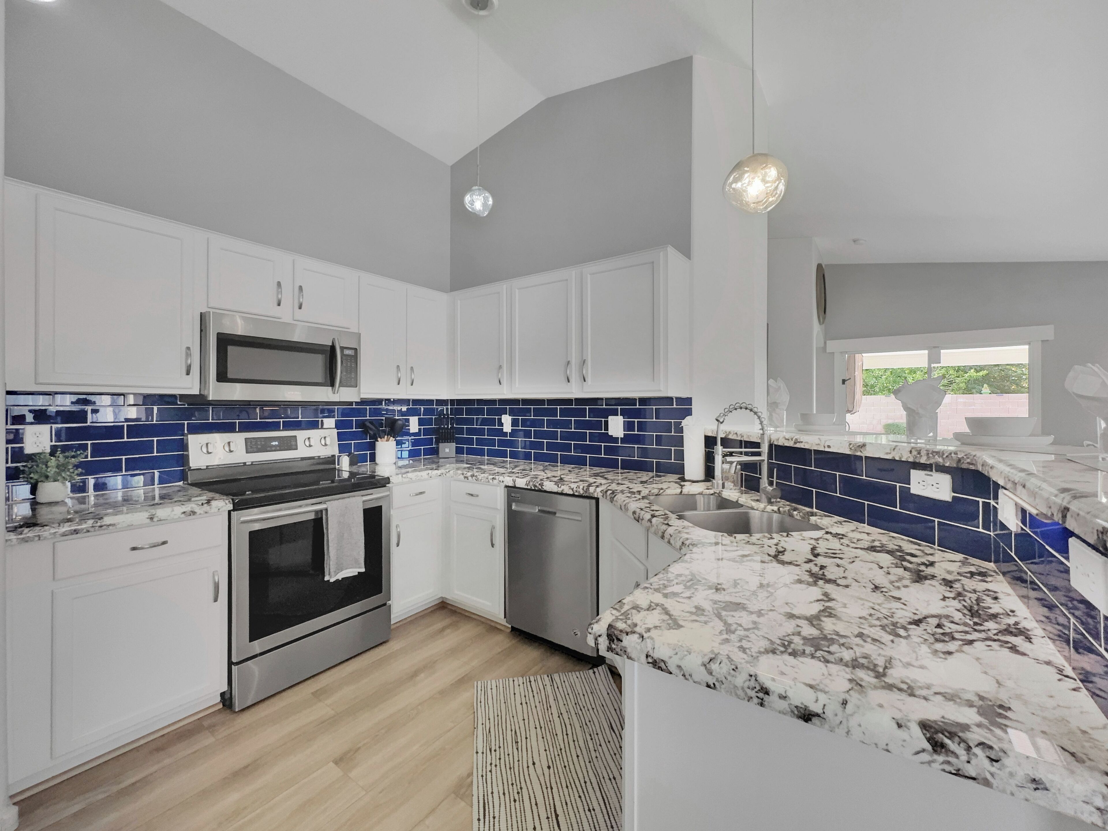 Maison, plusieurs lits, accès piscine, vue piscine (153rd Surprise) | Cuisine privée