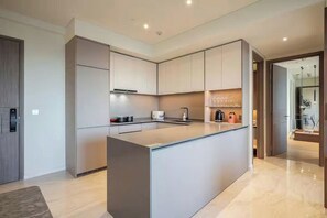 プレミア アパートメント バルコニー シティビュー | デスク、ノートパソコン用作業スペース、WiFi (無料)