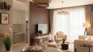 Premier Apartment, Balcony, City View | Desk, laptop workspace, free WiFi