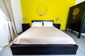 WiFi, bed sheets - Deluxe Double Room with Shared Terrace, Wi-Fi and Air Conditioning (Vietri sul Mare)