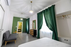 1 bedroom, WiFi, bed sheets - Queen Room with Garden View, Shared Terrace, Wi-Fi and Air Conditioning (Vietri sul Mare)