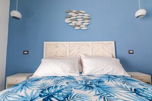 1 bedroom, WiFi, bed sheets - Superior Triple Room with Shared Terrace, Wi-Fi and Air Conditioning (Vietri sul Mare)