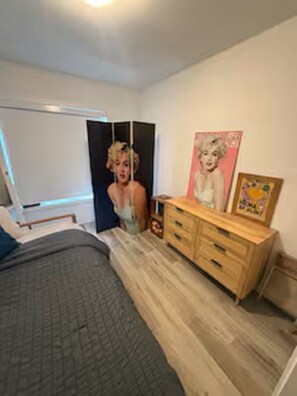 WiFi, bed sheets - Brand New Beautiful Townhouse – Fully Furnished (Whitchurch-Stouffville)