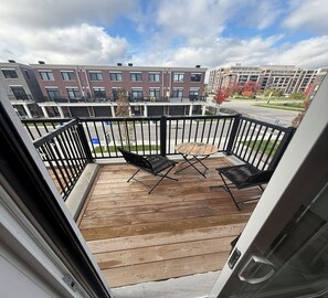 Property grounds - Brand New Beautiful Townhouse – Fully Furnished (Whitchurch-Stouffville)