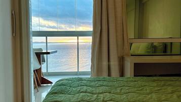 Strykjärn/strykbräda, wi-fi och sängkläder