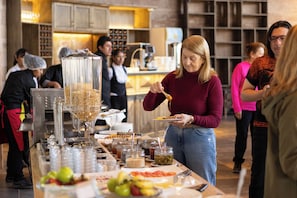 Gratis morgenmadsbuffet hver dag