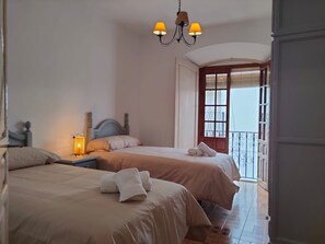 Fer et planche à repasser, Wi-Fi, draps fournis