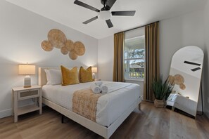 4 soveværelser, skrivebord, strygejern/strygebræt, weekendseng