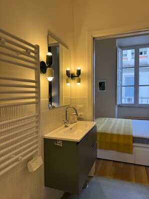 1 bedroom, iron/ironing board, travel crib, free WiFi - Allegra House (Roma)