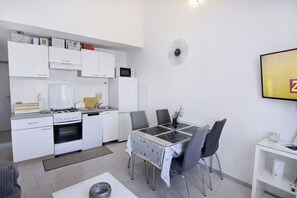 อพาร์ทเมนท์, 2 ห้องนอน, ระเบียง, วิวเมือง | ภายใน