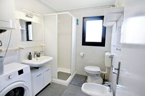 Apartment, 2 Bedrooms, Balcony, City View | Bathroom - Quiet Holiday Apartment With Balcony (Umag)