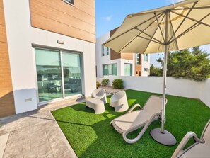 Luokittelematon kuva, 5 kautta 17, painike