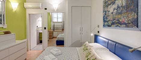 Fer et planche à repasser