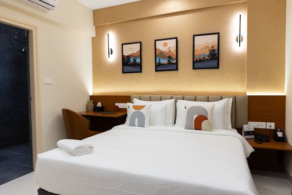 Superior Double Room | In-room safe, desk, laptop workspace, soundproofing - Felix Inn Boutique Hotel - Manyata Tech Park (Bengaluru)