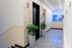 Interior - Felix Inn Boutique Hotel - Manyata Tech Park (Bengaluru)