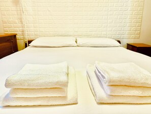 2 bedrooms, iron/ironing board, WiFi, bed sheets - Center Rome Termini Colosseum
Apartment Two Bedrooms Two Baths Best Price (Roma)