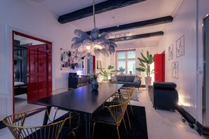 Living area - XoXo Apartments Tampere City (Tampere)