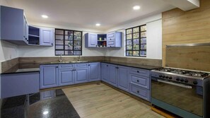 Private kitchen - Mountain view villa heated pool Nyeri - 2352 (Chaka)