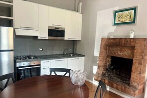 Micro-ondes, plaque de cuisson, lave-vaisselle
