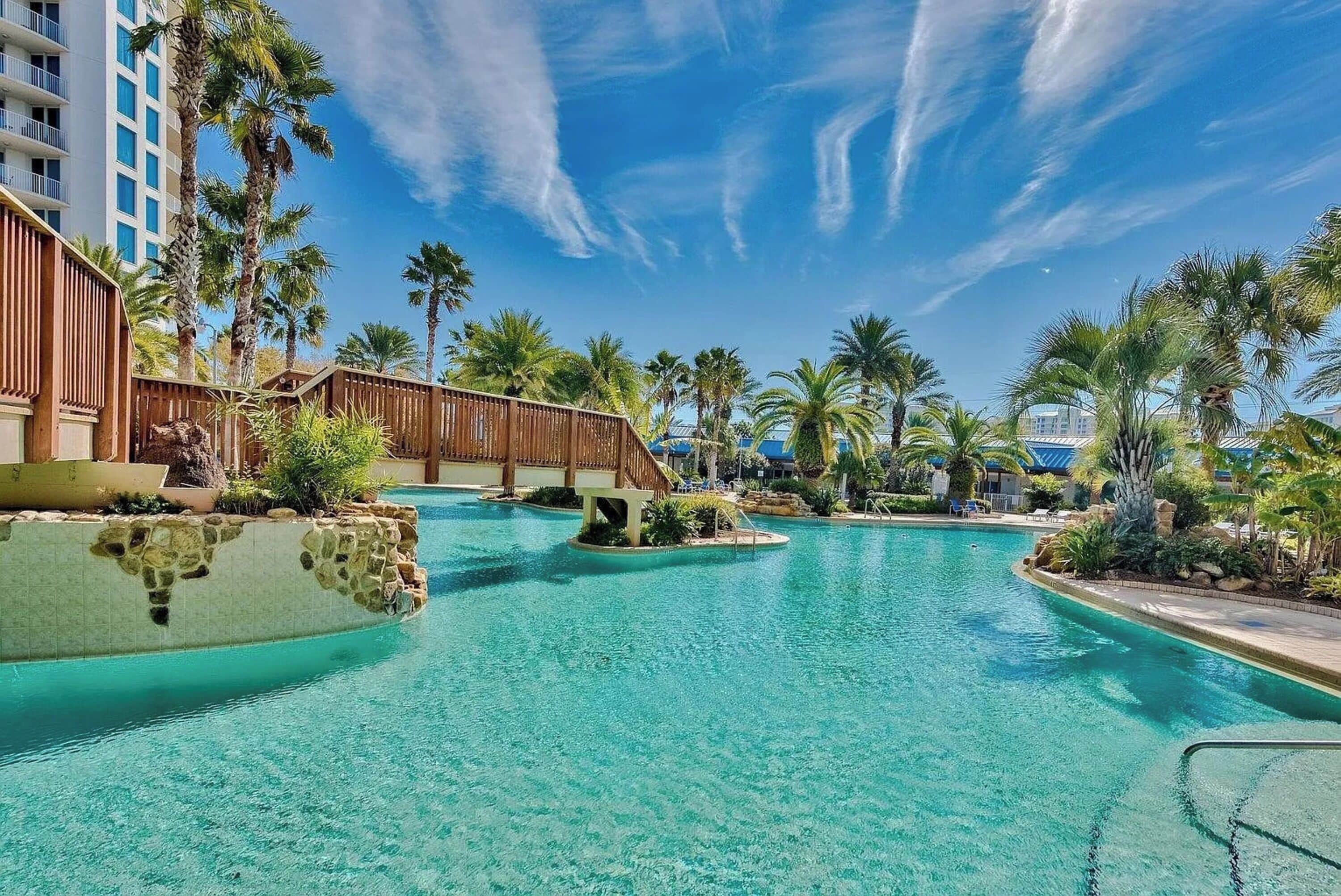 Innenpool, Außenpool